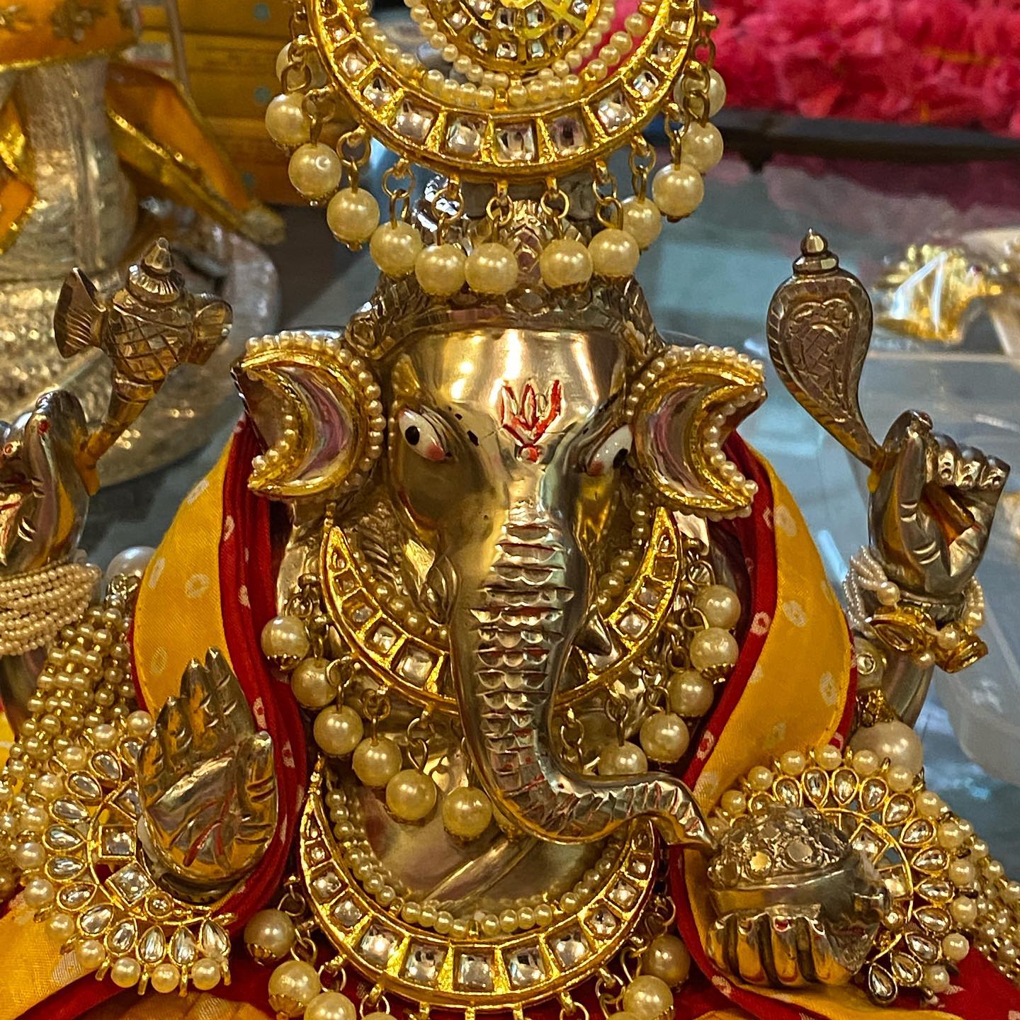 Ganesh Shringar, a jewellery piece.