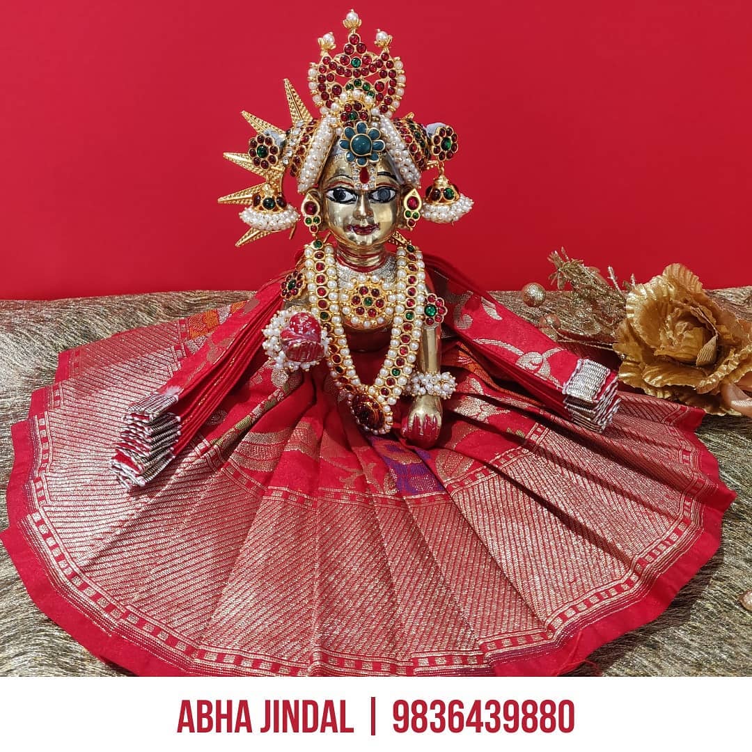 Premium Kanha Poshak and Jewellery, a poshak & shringar piece associated in the caption with Krishna, shown in a 3-image Instagram carousel. Image 1 of 3.