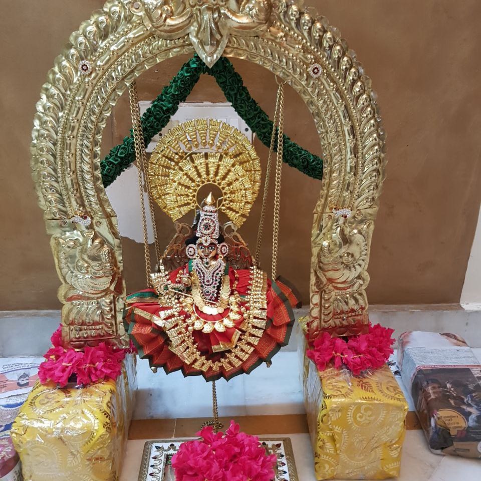 Jhulan Utsav Poshak and Shringar, a poshak & shringar piece.